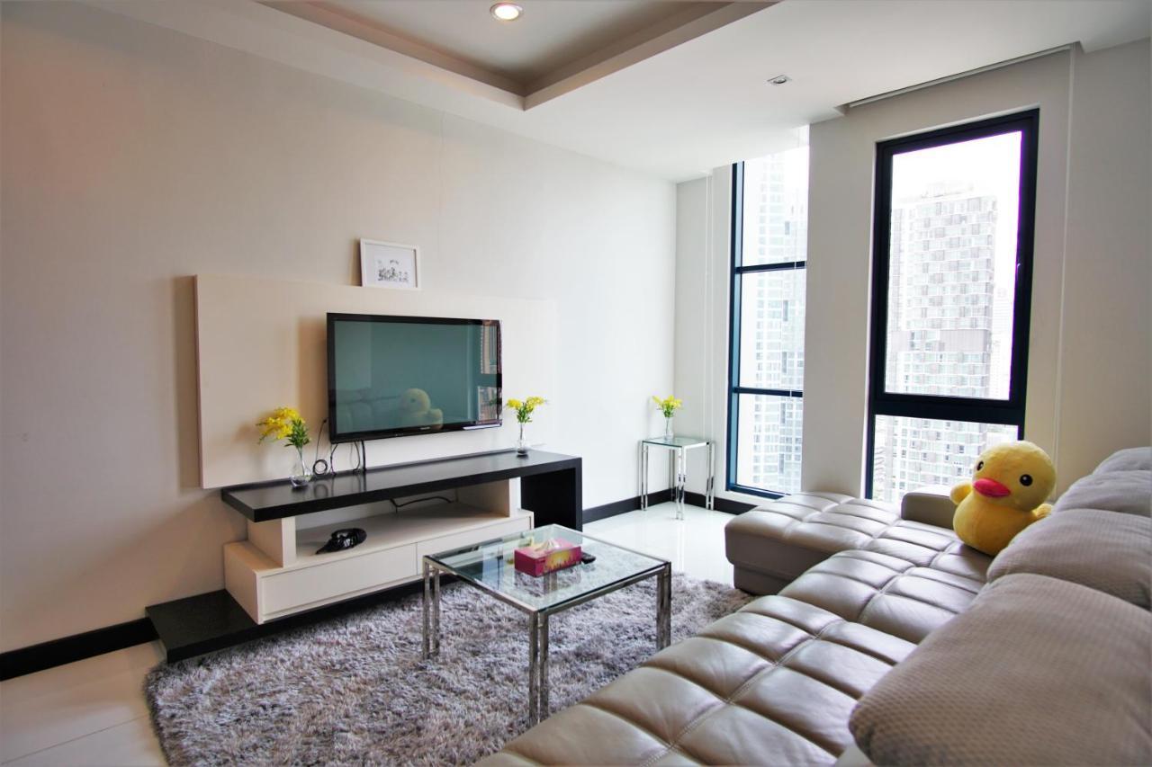 Yelloduck & @ Casa Residency Apartment